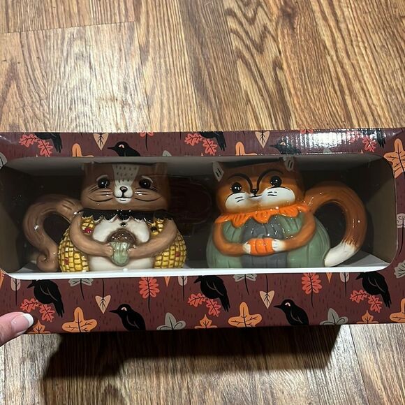 NIB Johanna Parker Harvest mugs